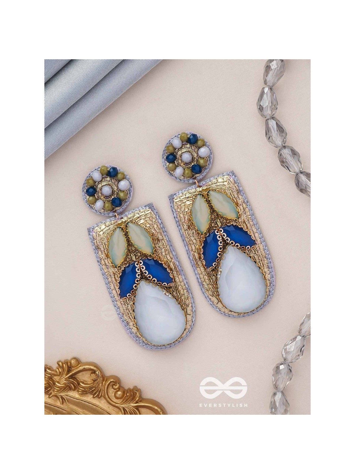 KARUNIKA - THE MISTY NIGHT - STONE AND GLASS BEADS EMBROIDERED EARRINGS (GRAY)
