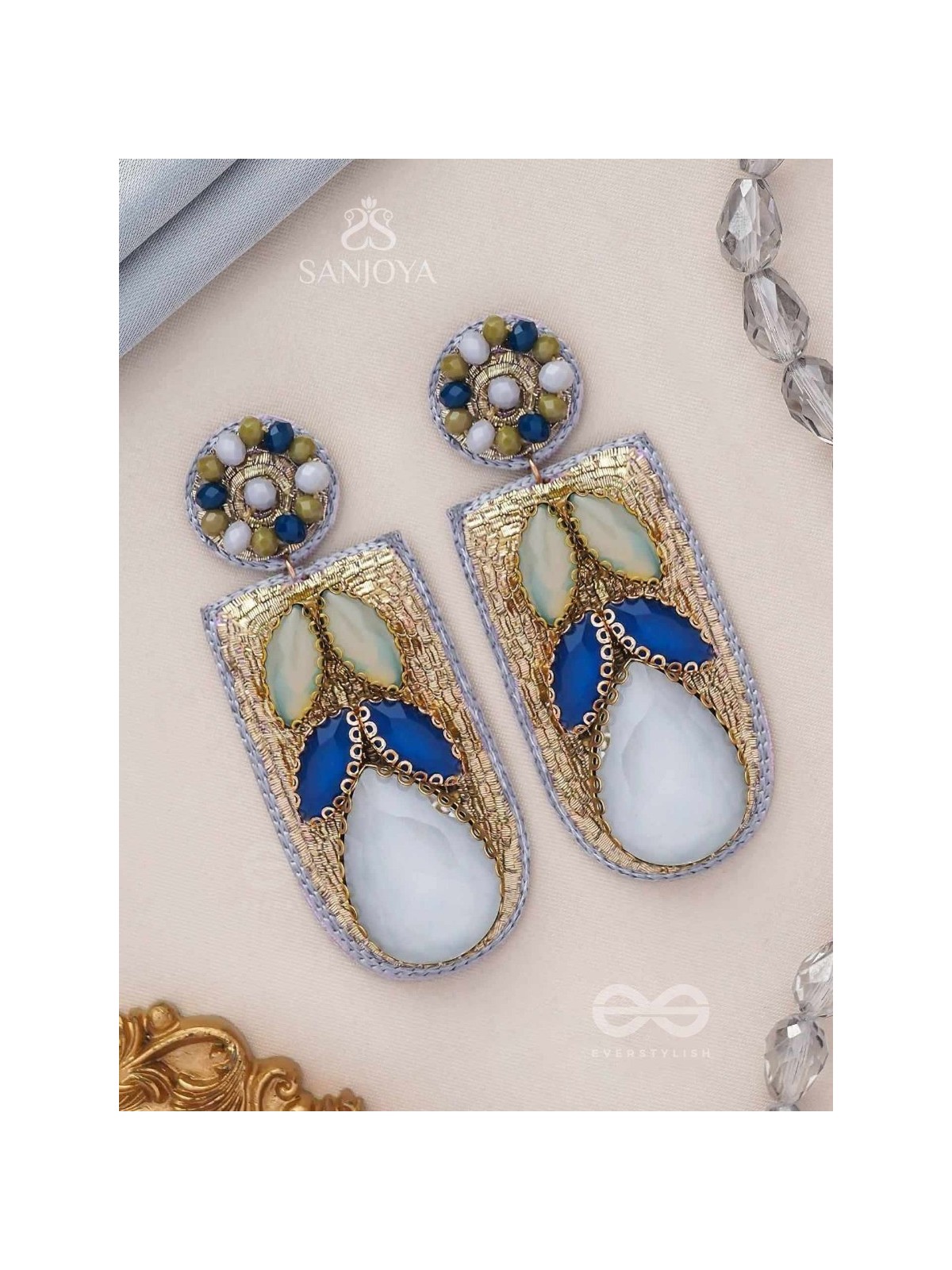 KARUNIKA - THE MISTY NIGHT - STONE AND GLASS BEADS EMBROIDERED EARRINGS (GRAY)