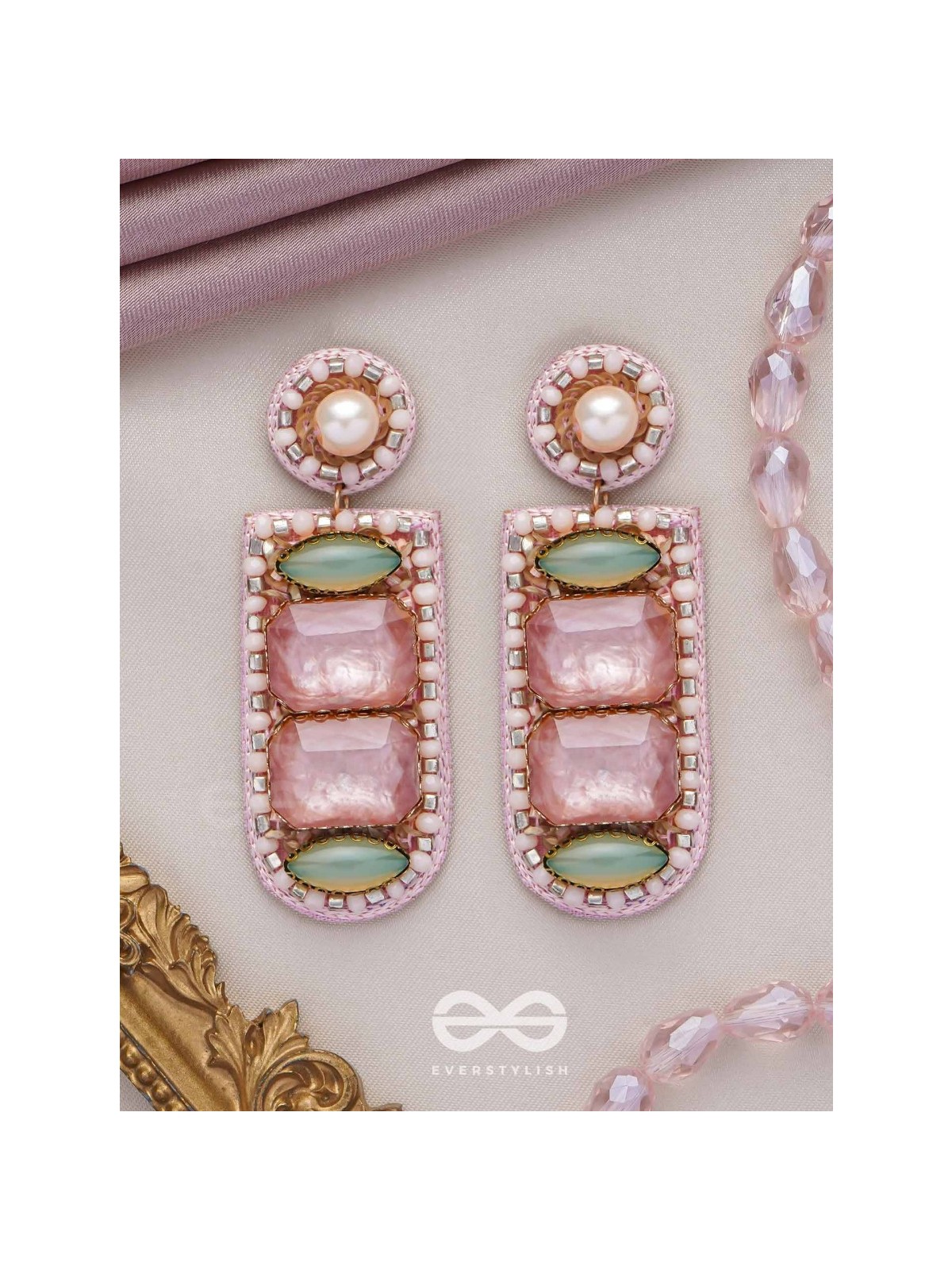 PALITA - THE FADED BEAUTY - STONES, BEADS AND PEARLS EMBROIDERED EARRINGS