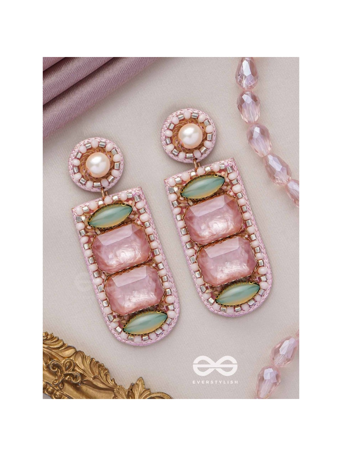 PALITA - THE FADED BEAUTY - STONES, BEADS AND PEARLS EMBROIDERED EARRINGS