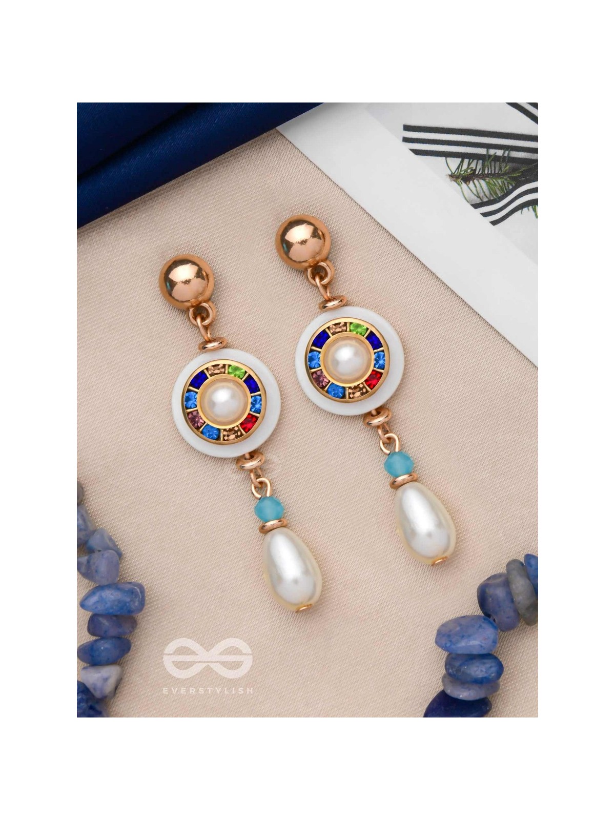 DAZZLING CELESTIAL SPIN - GOLDEN DROP EARRINGS