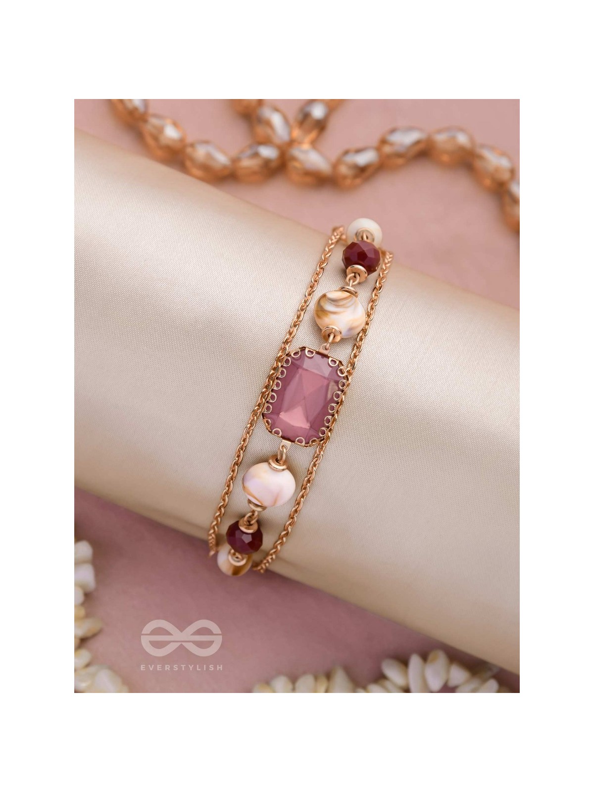 THE CORAL COVE - CASUAL MULTILAYERED BRACELET