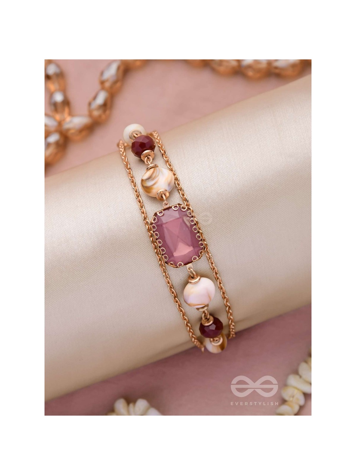 THE CORAL COVE - CASUAL MULTILAYERED BRACELET