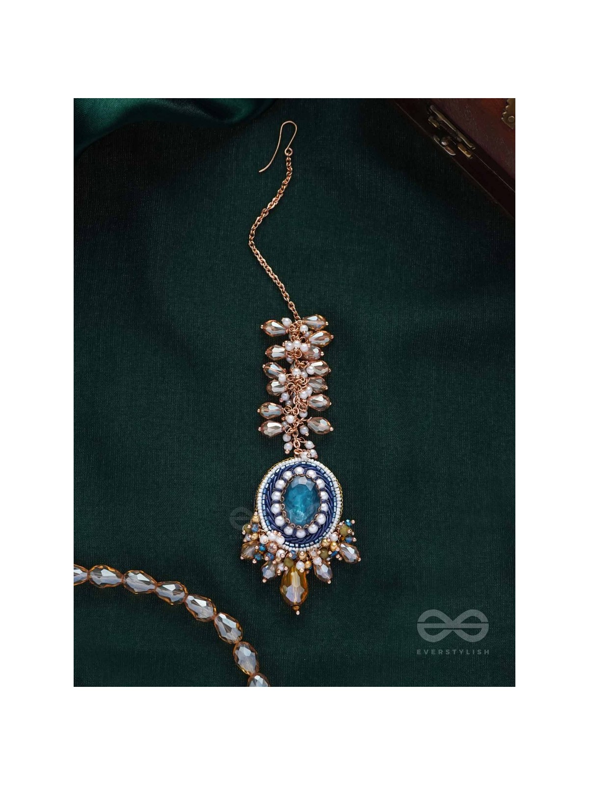 PARIBA - A ROYAL PRESENT - STONE AND BEADS EMBROIDERED MAANGTIKA