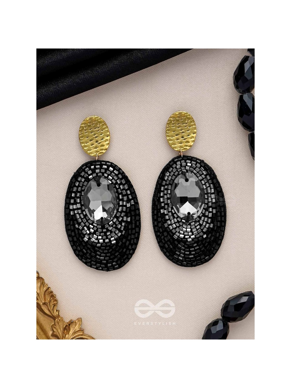 ASHMAK - THE DUSKY STONE - STONE AND CUTDANA EMBROIDERED EARRINGS (BLACK)