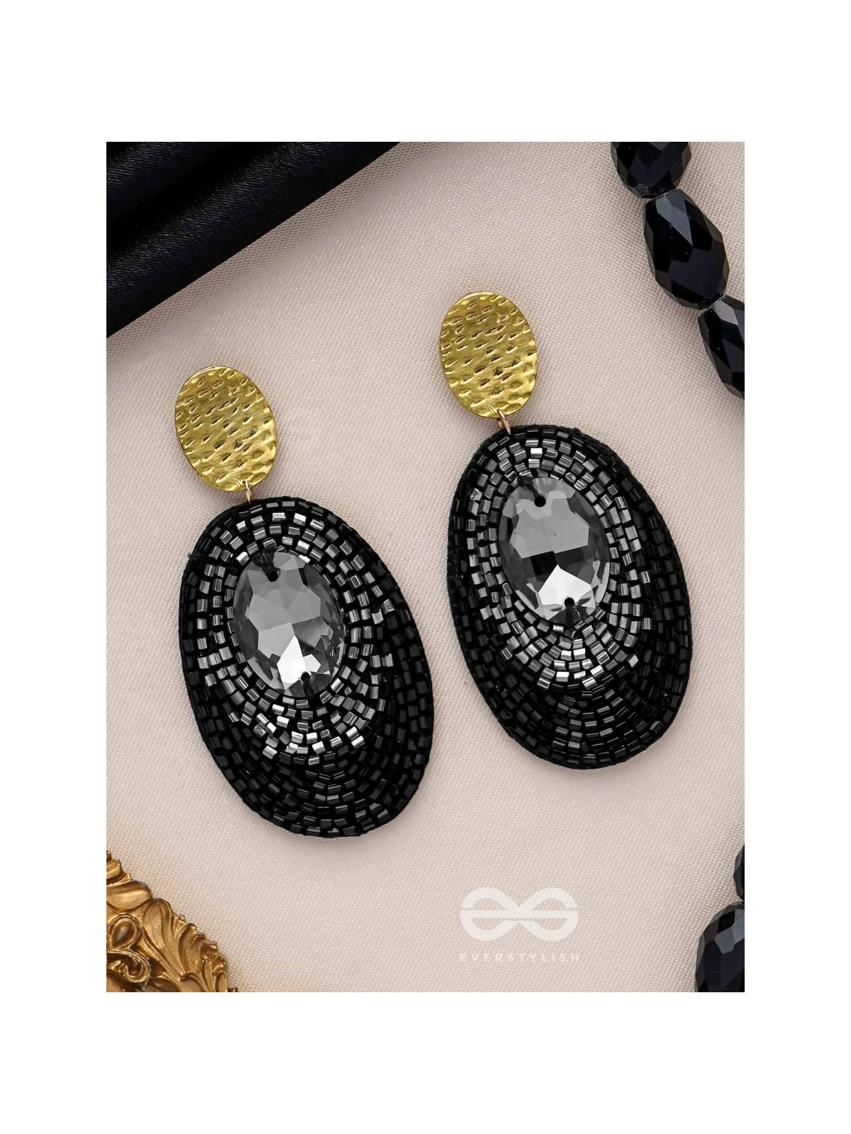 ASHMAK - THE DUSKY STONE - STONE AND CUTDANA EMBROIDERED EARRINGS (BLACK)