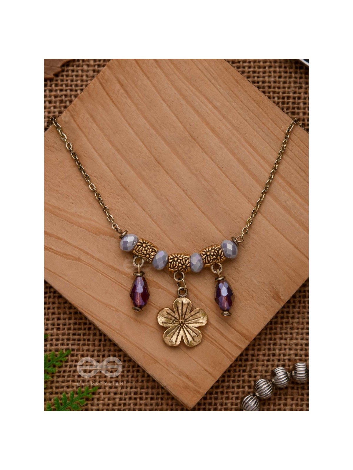 THE  GARDEN GRACE - CASUAL & ELEGANT NECKPIECE