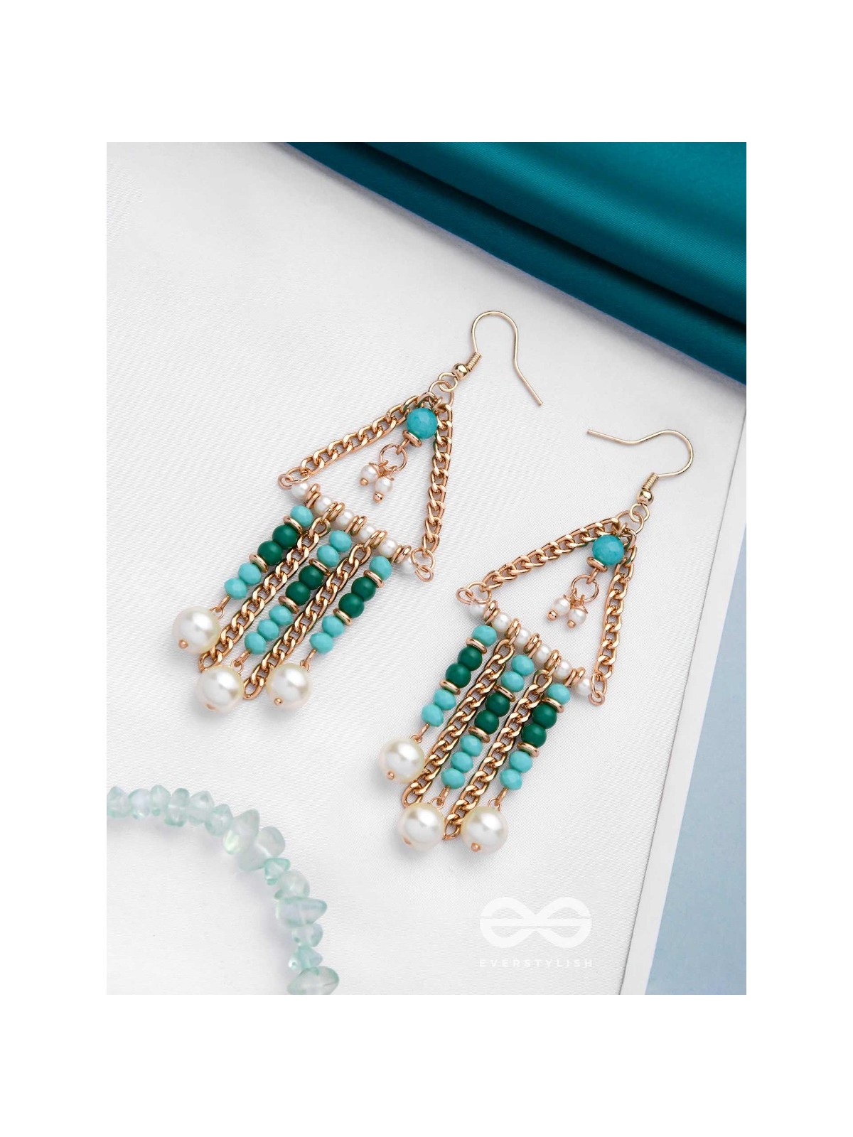 THE DRIZZLE DAZZLE - CASUAL DROP EARRINGS