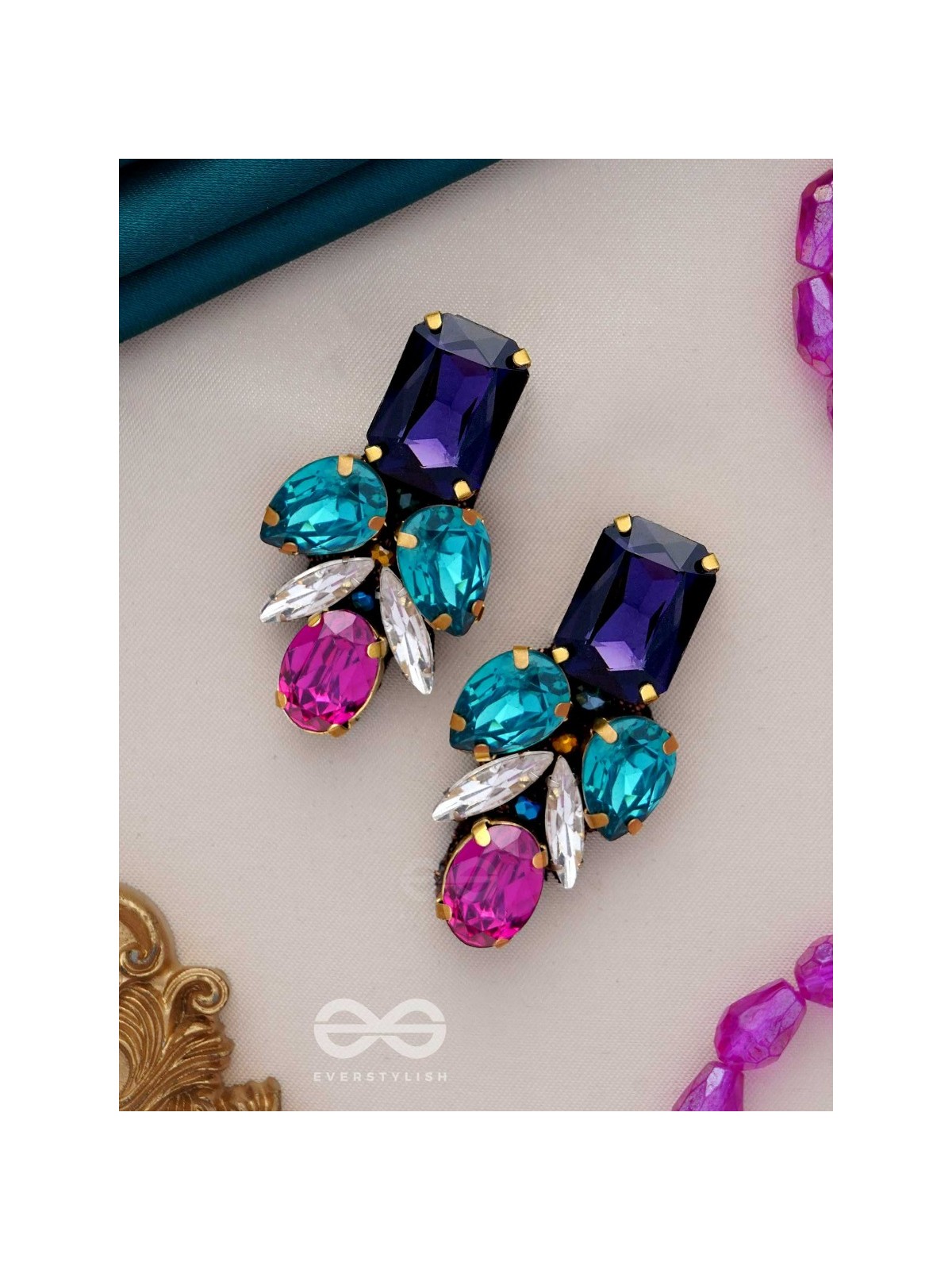 Varnaratna - The colorful glorY - Stone embroidered earrings