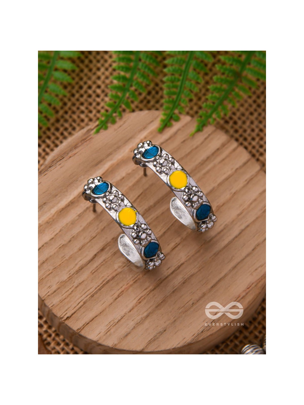 THE SAPPHIRE SUNSHINE - CASUAL SILVER EARRINGS