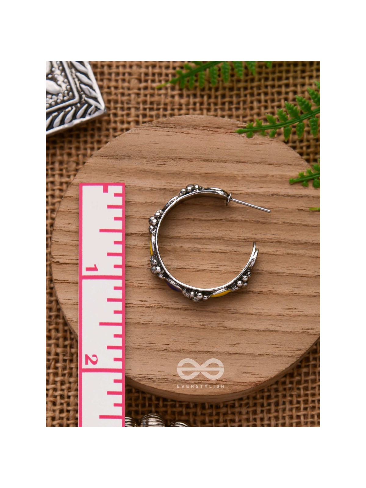 THE SAPPHIRE SUNSHINE - CASUAL SILVER EARRINGS