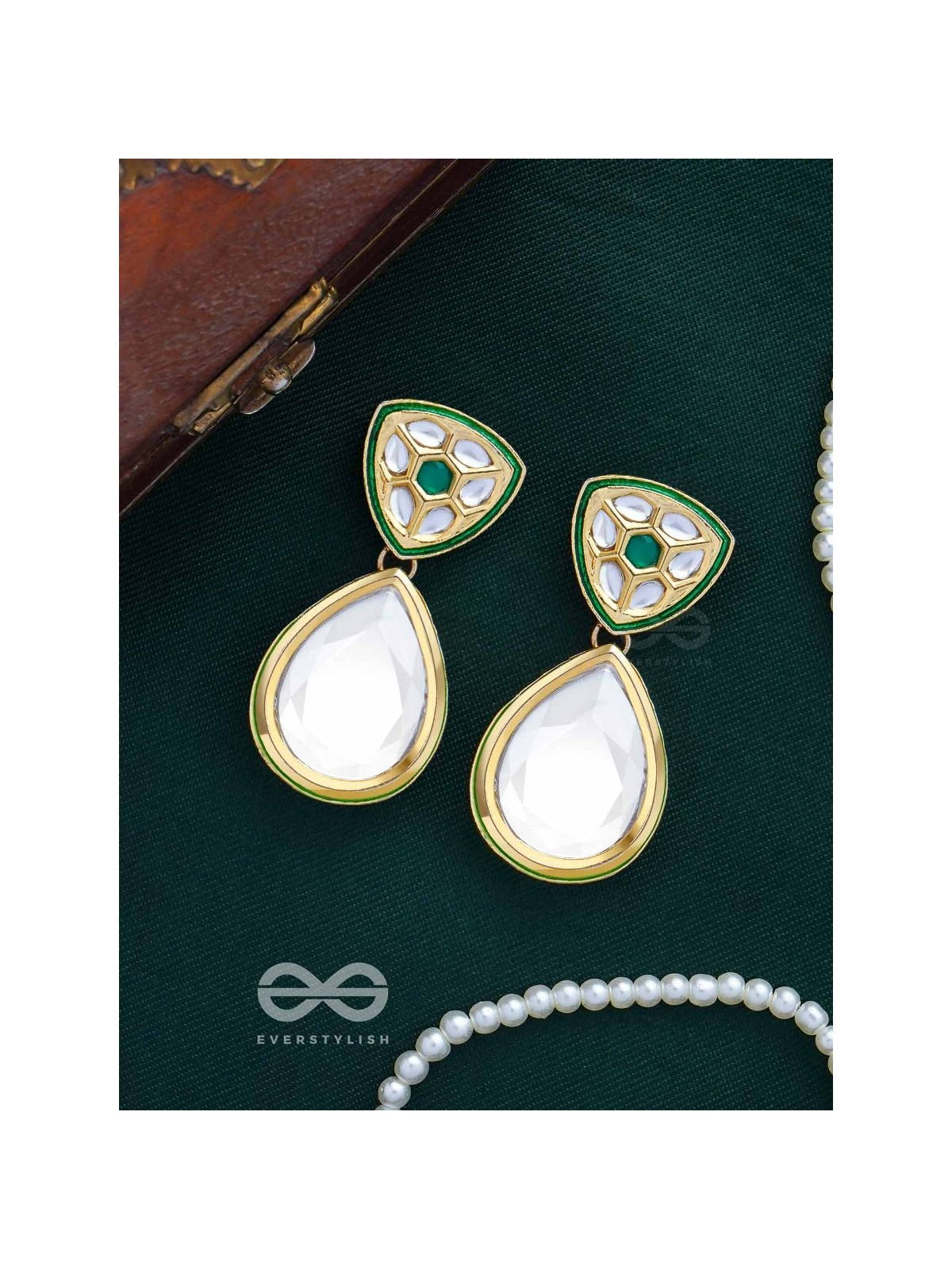 HARINMANI - THE EMERALD CUT - GOLDEN EMBELLISHED POLKI AND KUNDAN EARRINGS