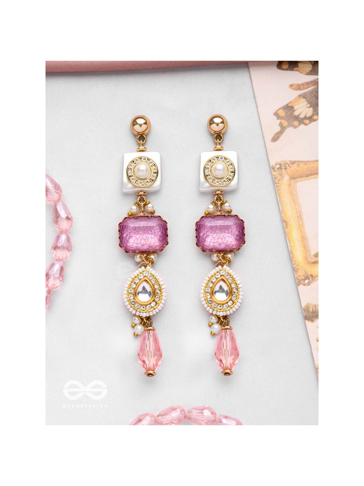 THE DREAMY DAZZLES - GOLDEN EMBELLISHED EARRINGS