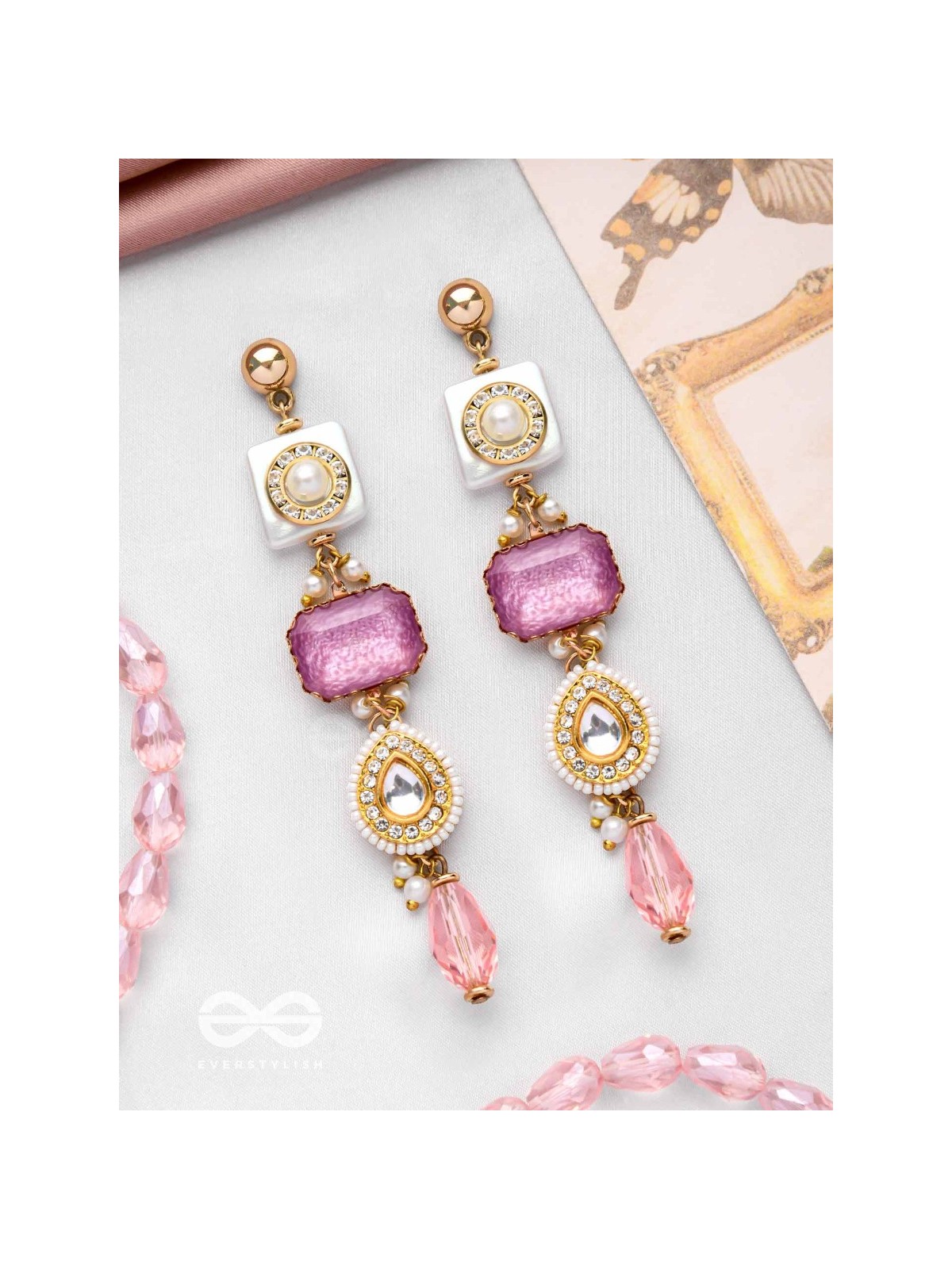 THE DREAMY DAZZLES - GOLDEN EMBELLISHED EARRINGS