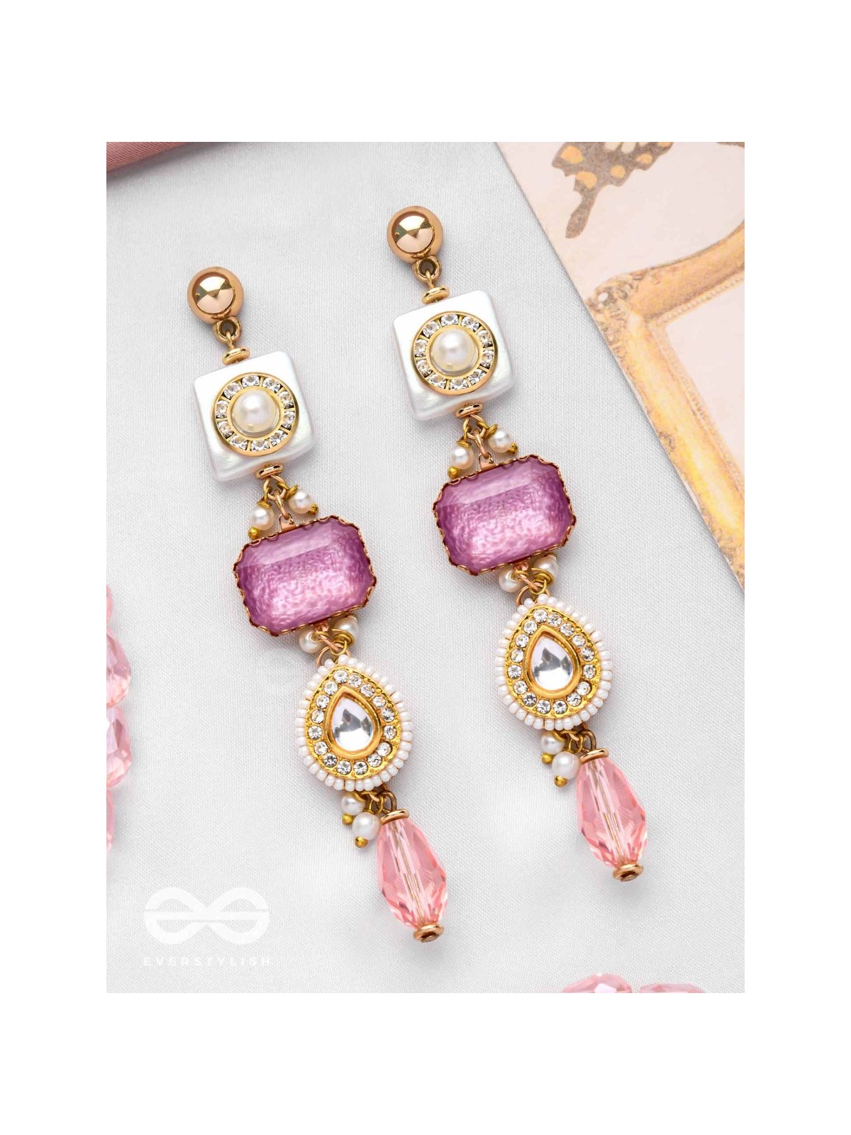 THE DREAMY DAZZLES - GOLDEN EMBELLISHED EARRINGS