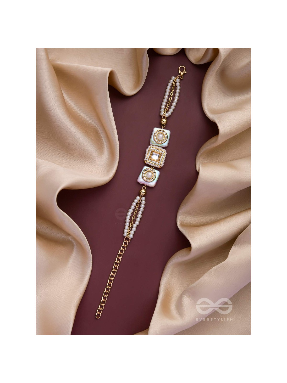 THE GLEAMING ORBITS - GOLDEN EMBELLISHED BRACELET