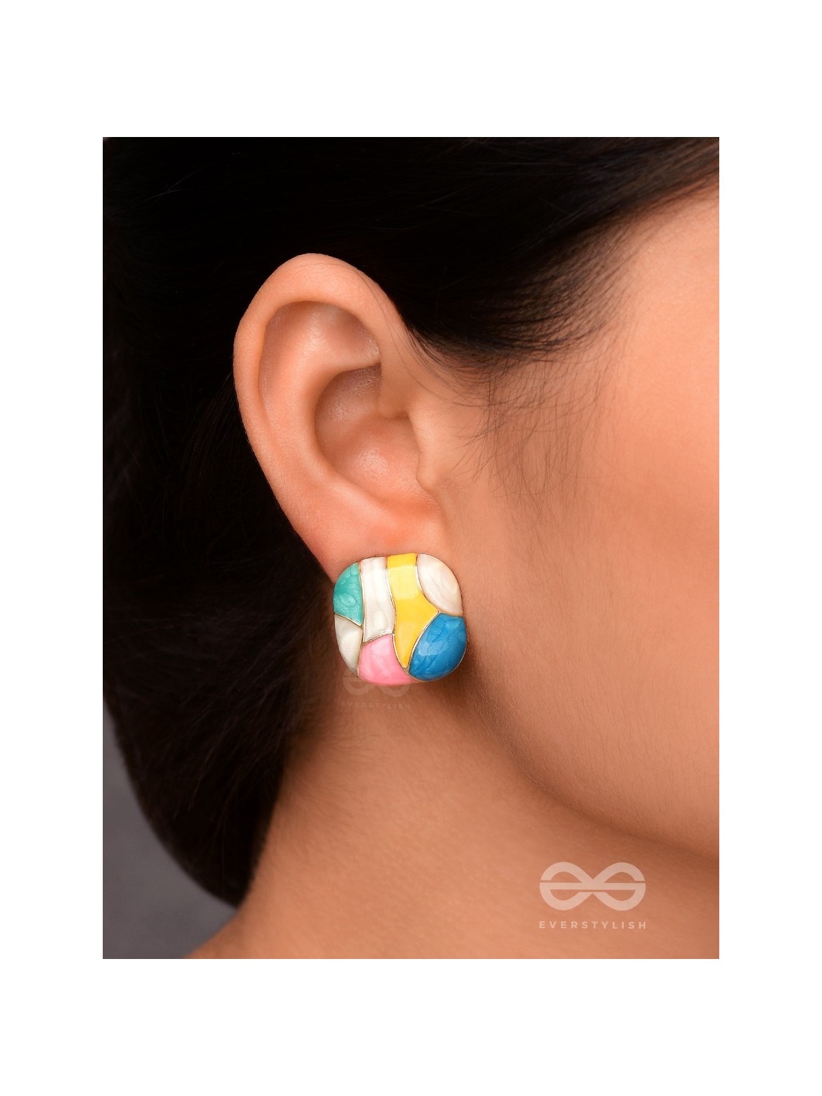 CUBIST CANDY - GOLDEN EMBELLISHED STUD EARRINGS