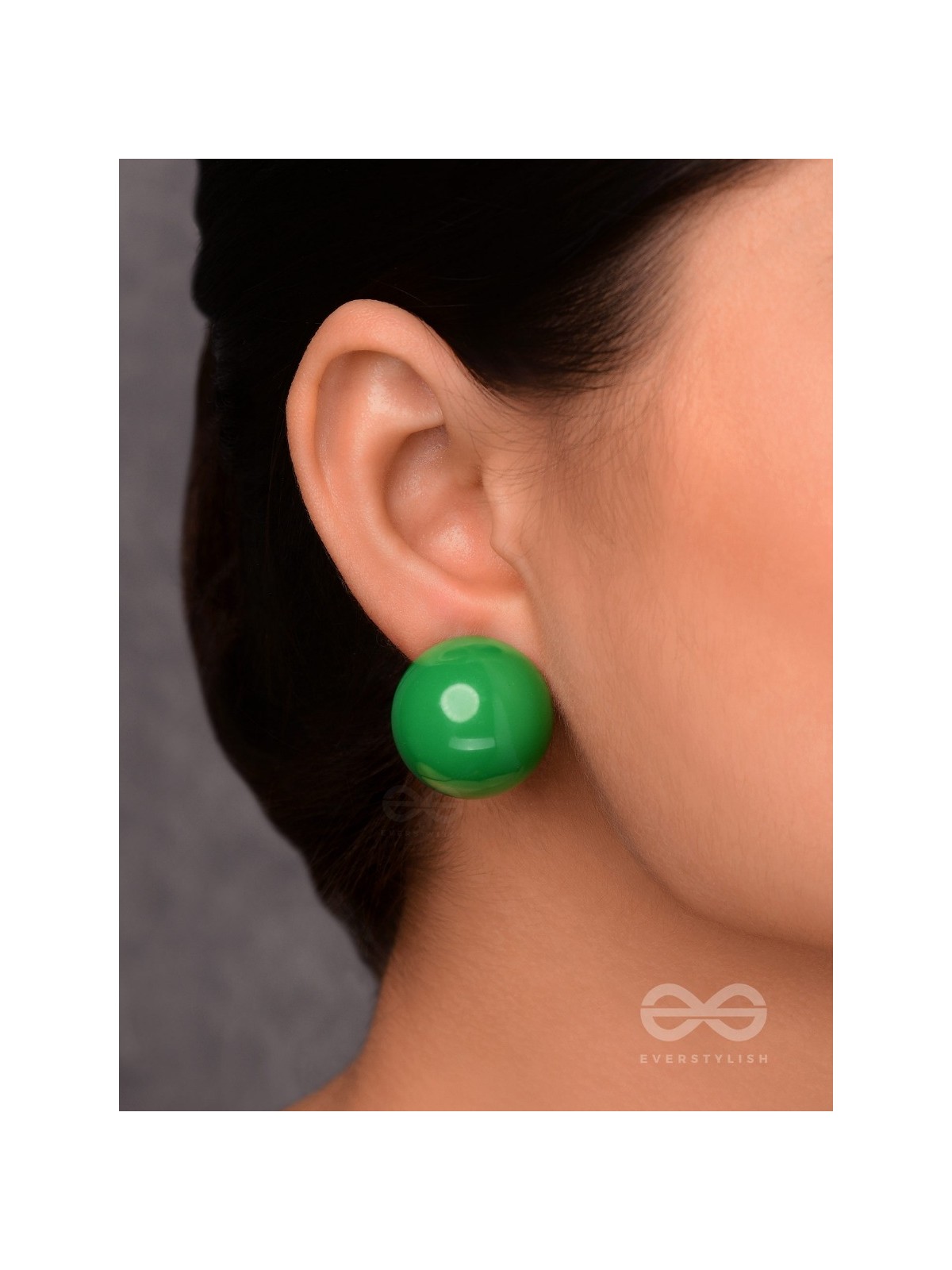 HOPPIN' HAPPINESS - GREEN STATEMENT STUD EARRINGS