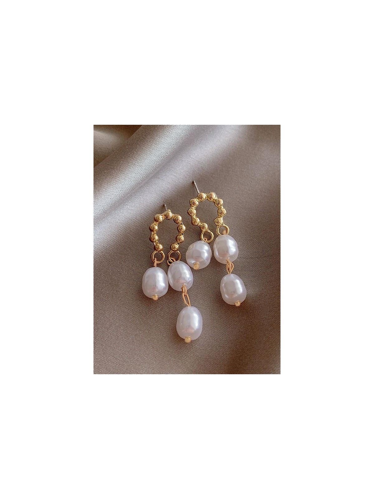 PEARLFECTLY DANGLING - GOLDEN EMBELLISHED DROP EARRINGS