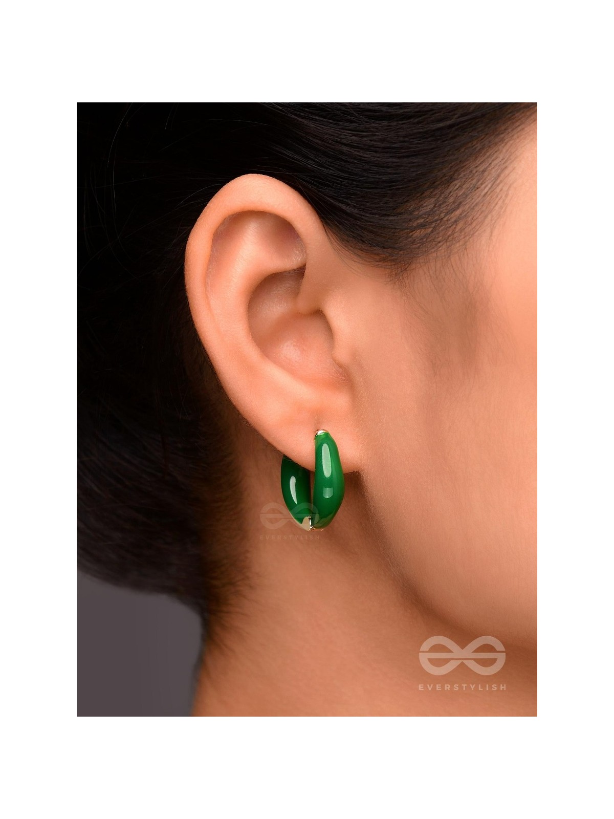 LUXE LITTLE LOOPS - GOLDEN EMBELLISHED HOOP EARRINGS (GREEN)