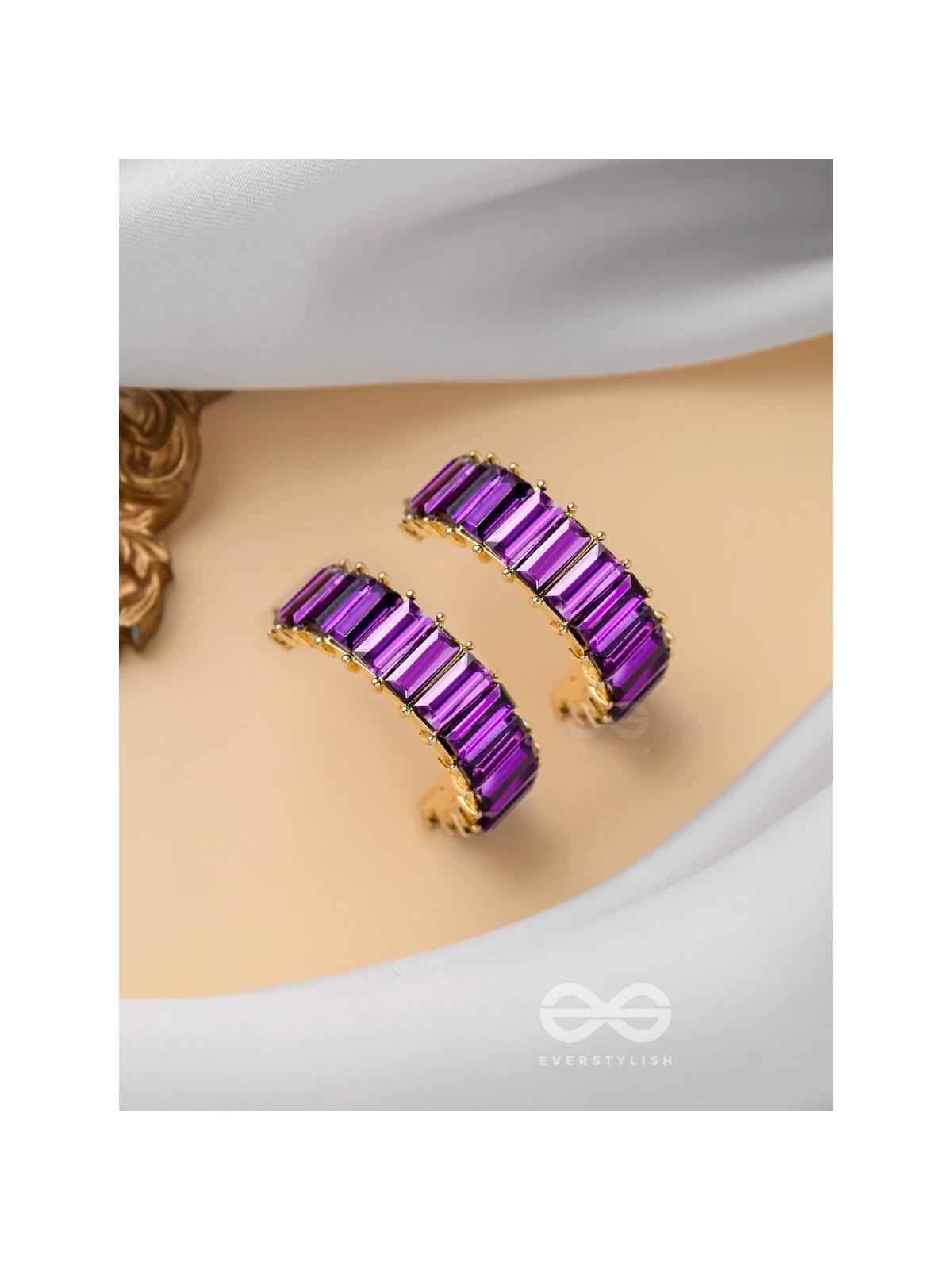 CRYSTAL GALAXIES - GOLDEN EMBELLISHED EARRINGS (PURPLE)
