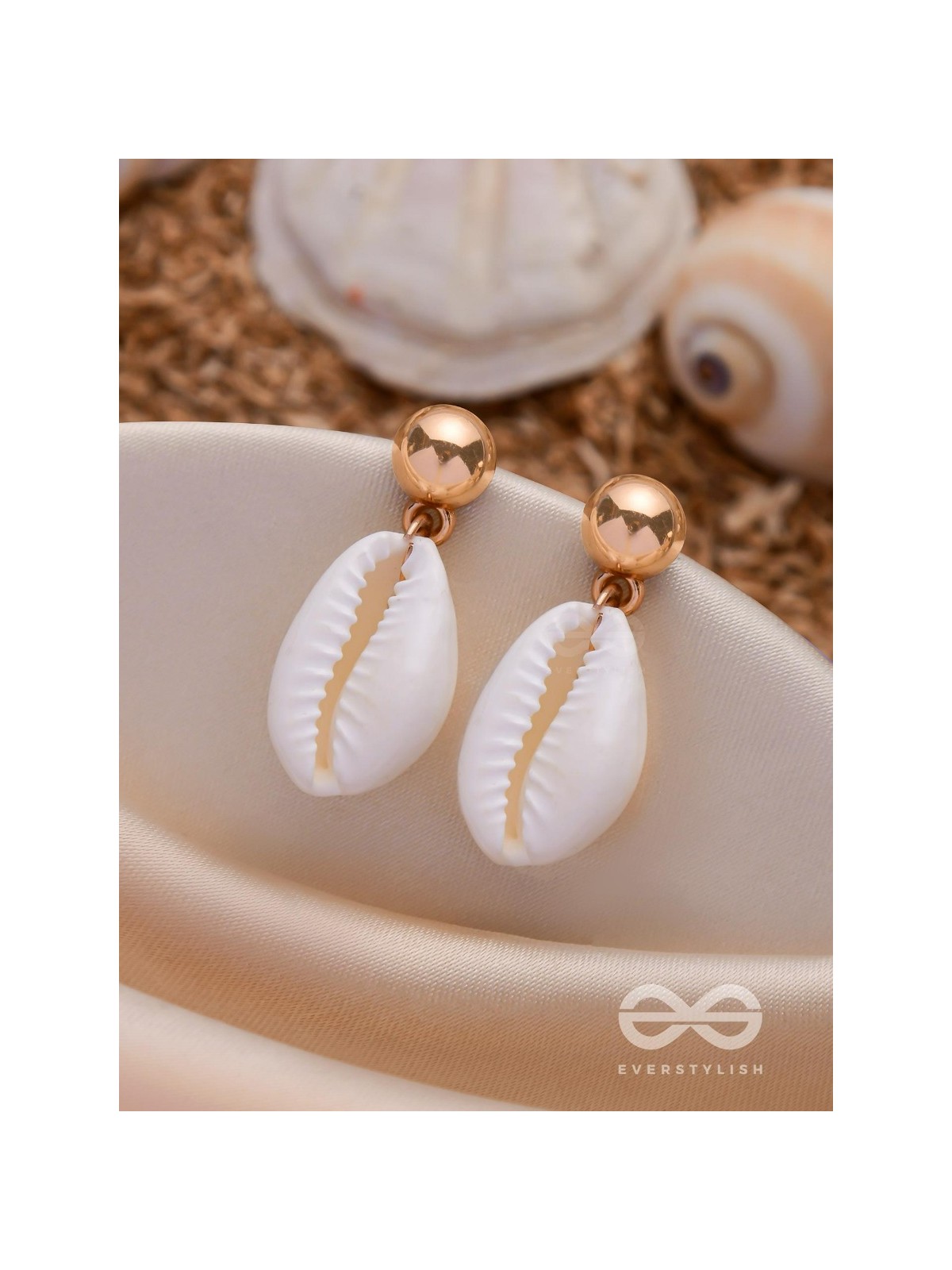 SHELL ME ABOUT IT - GOLDEN EMBELLISHED EARRINGS