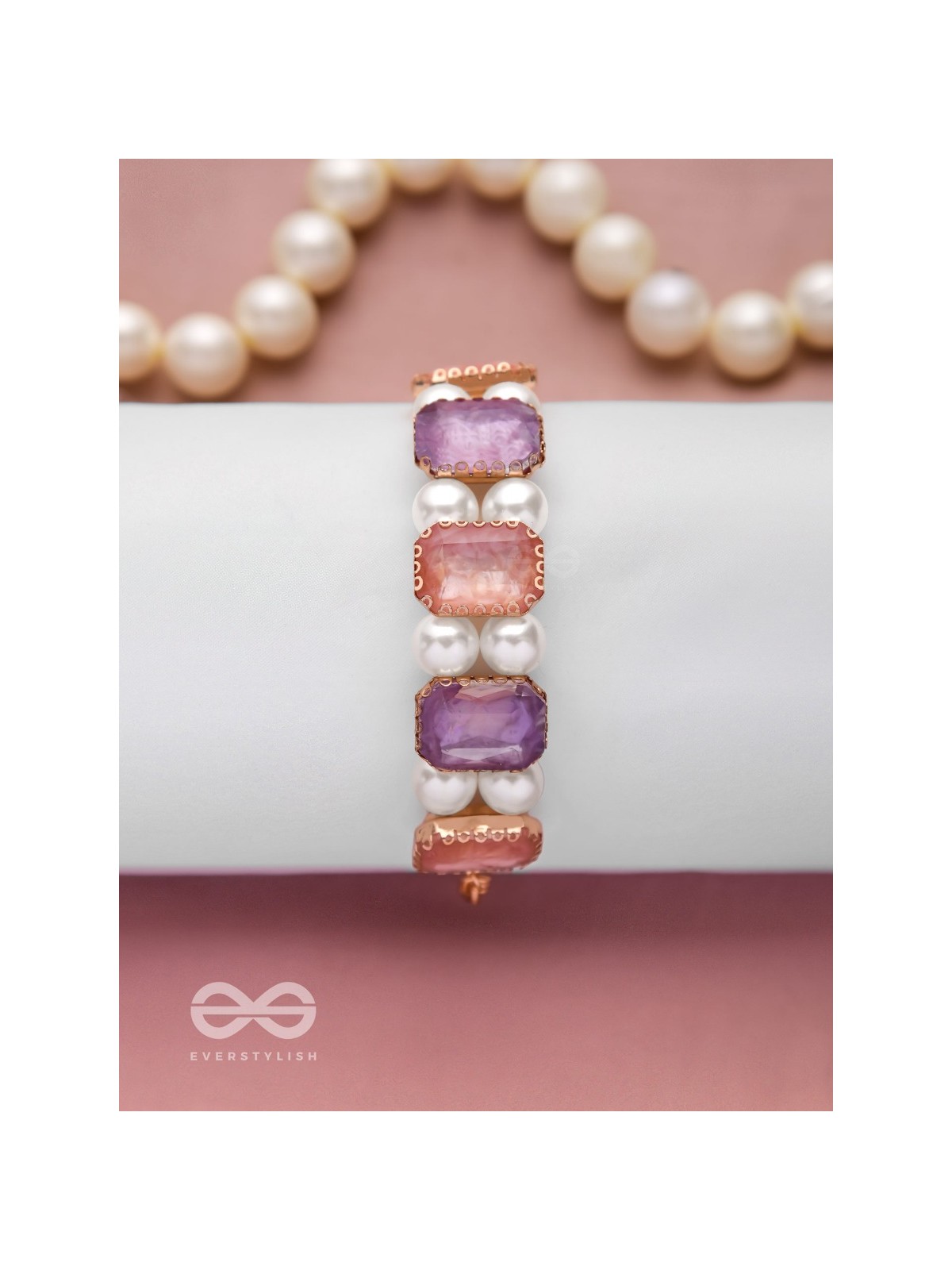 Paradise Haze - Golden Embellished Pearl Bracelet