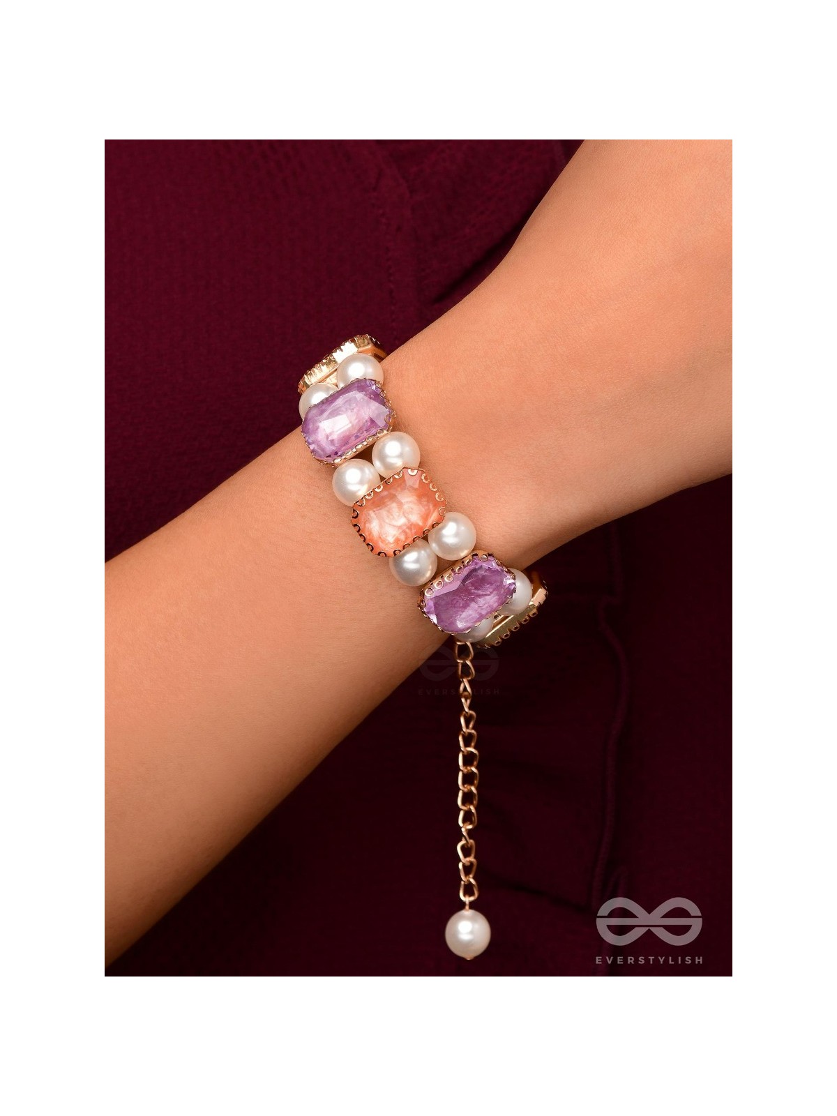 Paradise Haze - Golden Embellished Pearl Bracelet