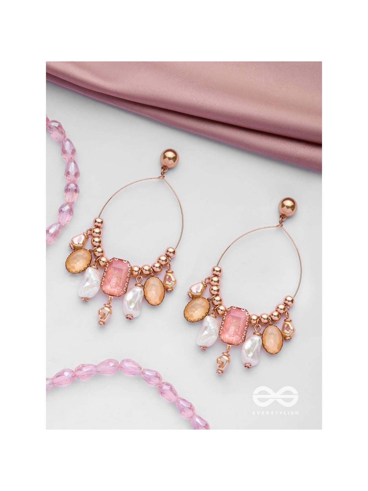 THE DAZZLING FANTASY - GOLDEN EMBELLISHED EARRINGS