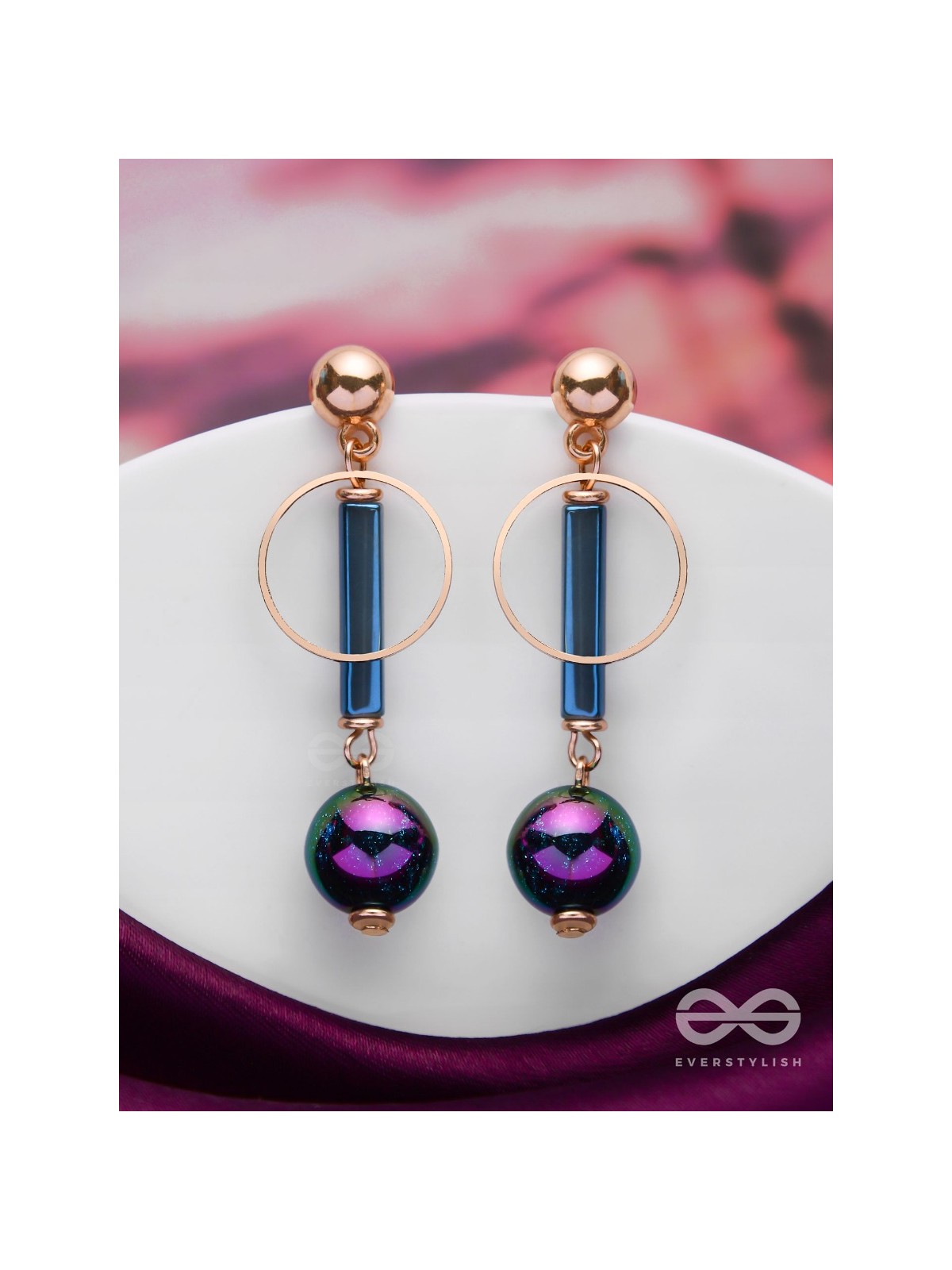 GALAXY SPARKLES - GOLDEN EMBELLISHED EARRINGS