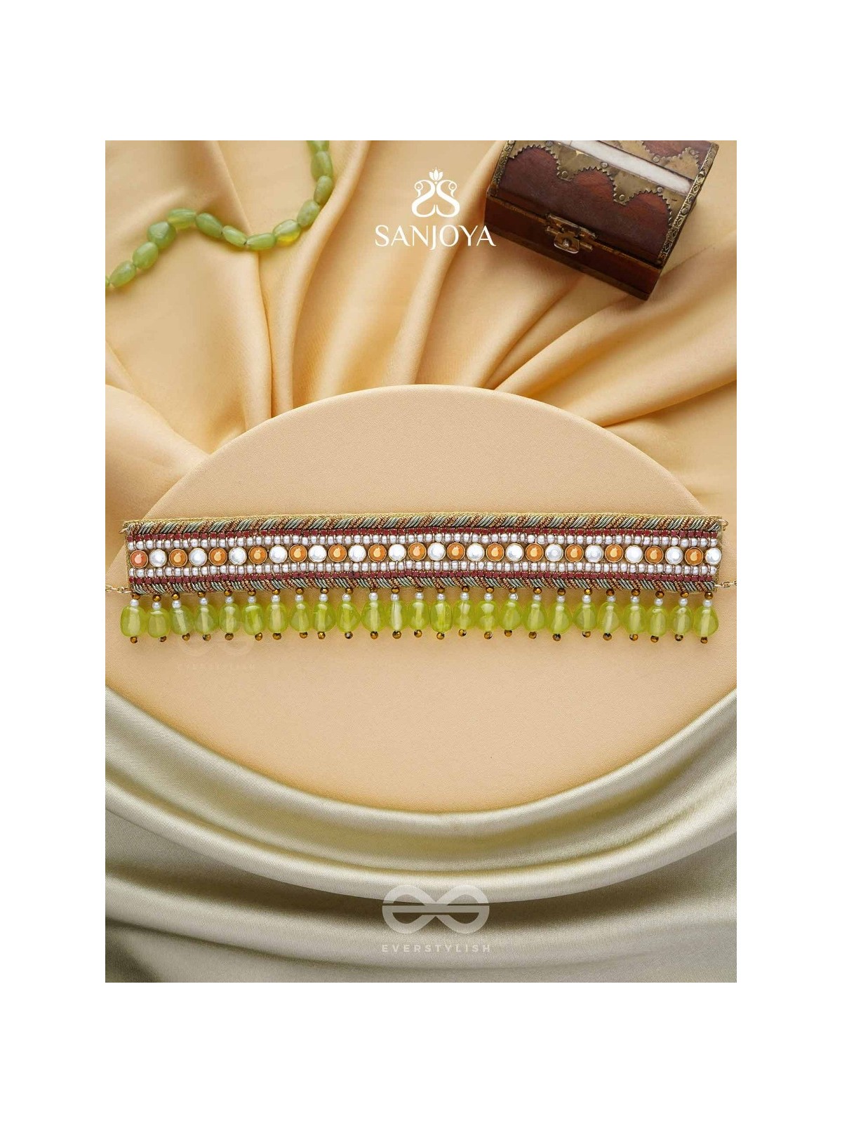 Hemaprabha- The Lively Love- Beads And Glass Drops Lace Hand Embroidered Choker Neckpiece