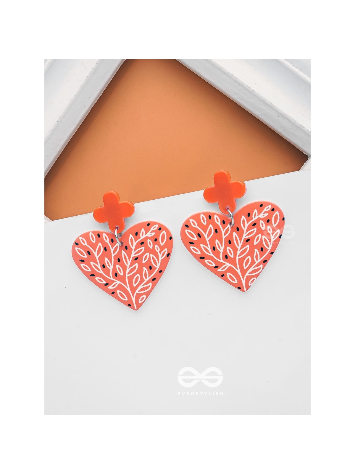 THE LUCKY LOVE - ORANGE ACRYLIC EARRINGS