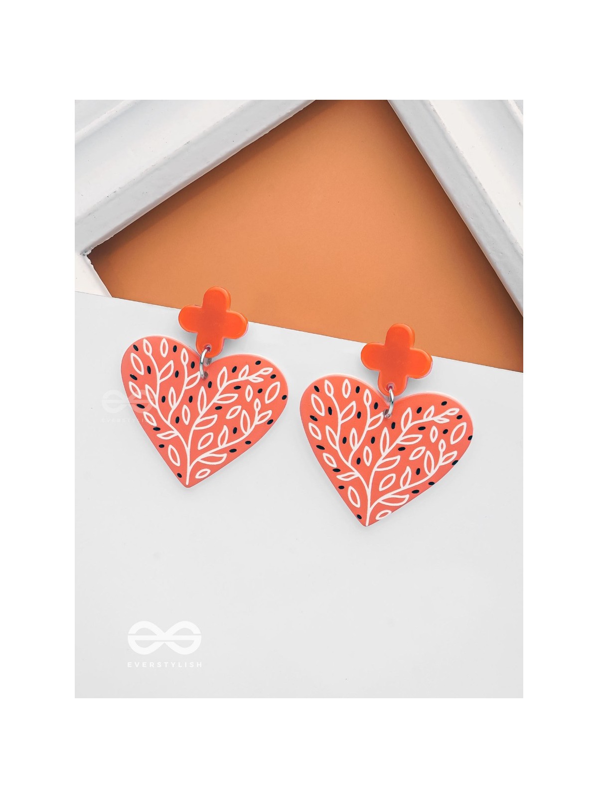 THE LUCKY LOVE - ORANGE ACRYLIC EARRINGS
