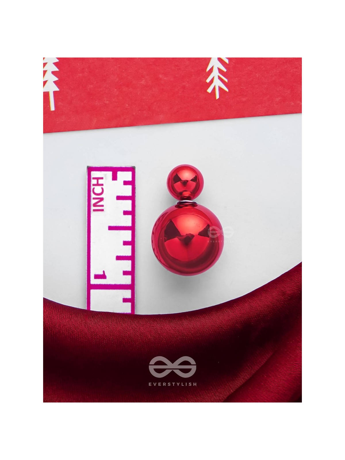GIGGLES & GLITTERS - RED PEARLS STUD EARRINGS