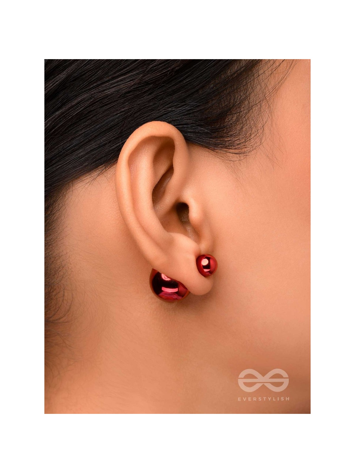 GIGGLES & GLITTERS - RED PEARLS STUD EARRINGS