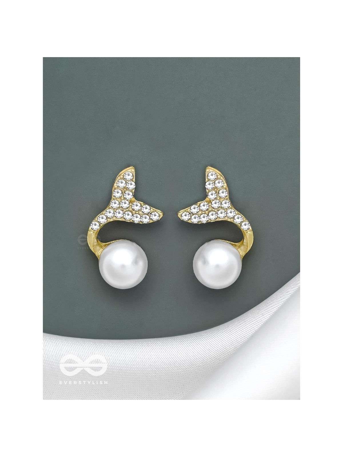 MYSTIC MERMAID TAILS - GOLDEN EMBELLISHED EARRINGS