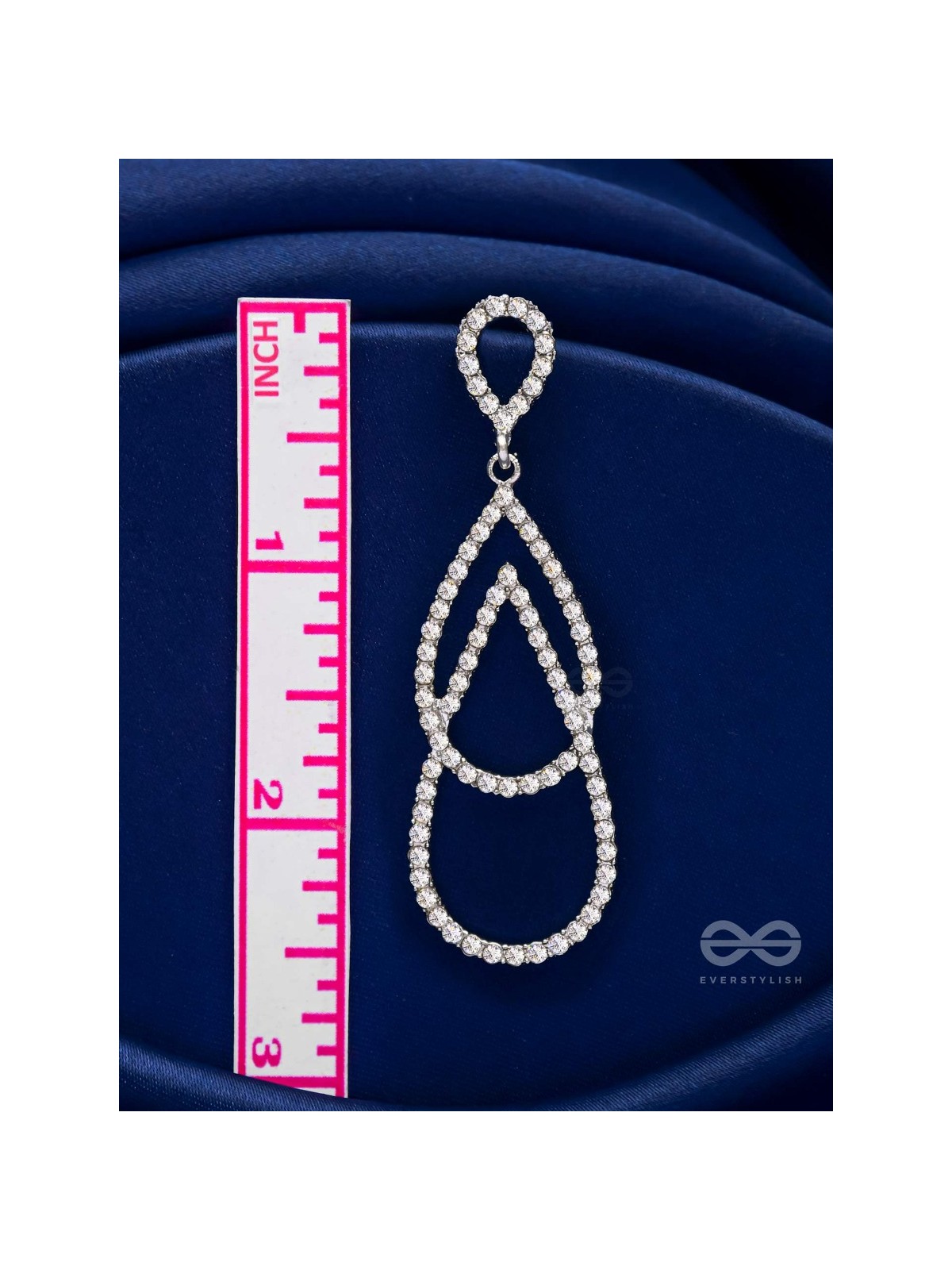 DROP IT LIKE IT'S HOT - STATEMENT SILVER EARRINGS