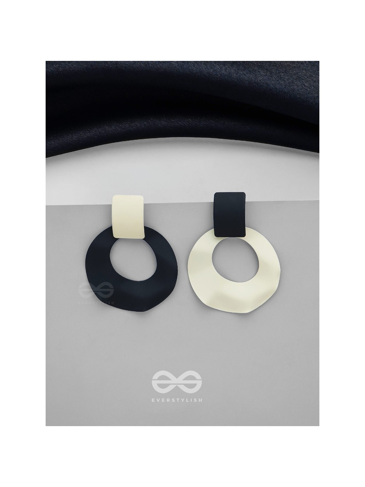 STORMS & CLOUDS - ELEGANT ACRYLIC EARRINGS 