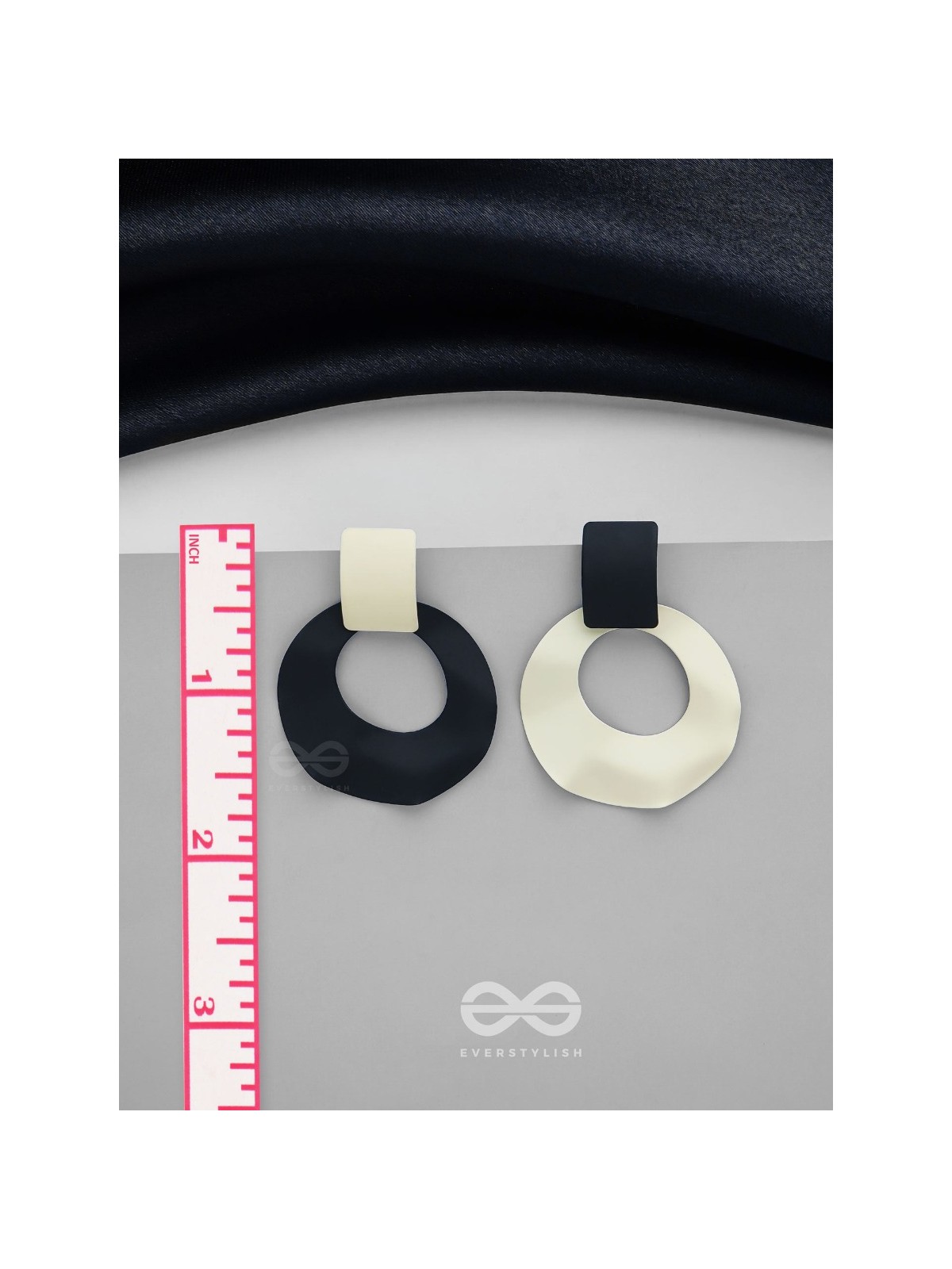 STORMS & CLOUDS - ELEGANT ACRYLIC EARRINGS 