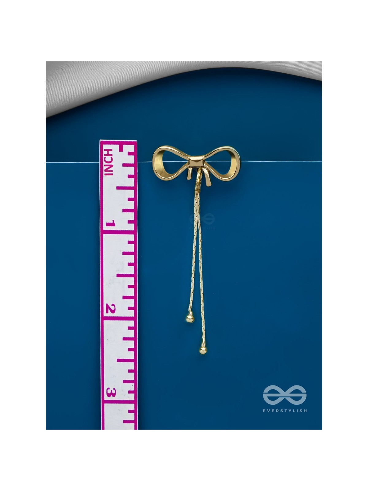 THE MYSTICAL BOW - CLASSIC GOLDEN EARRINGS