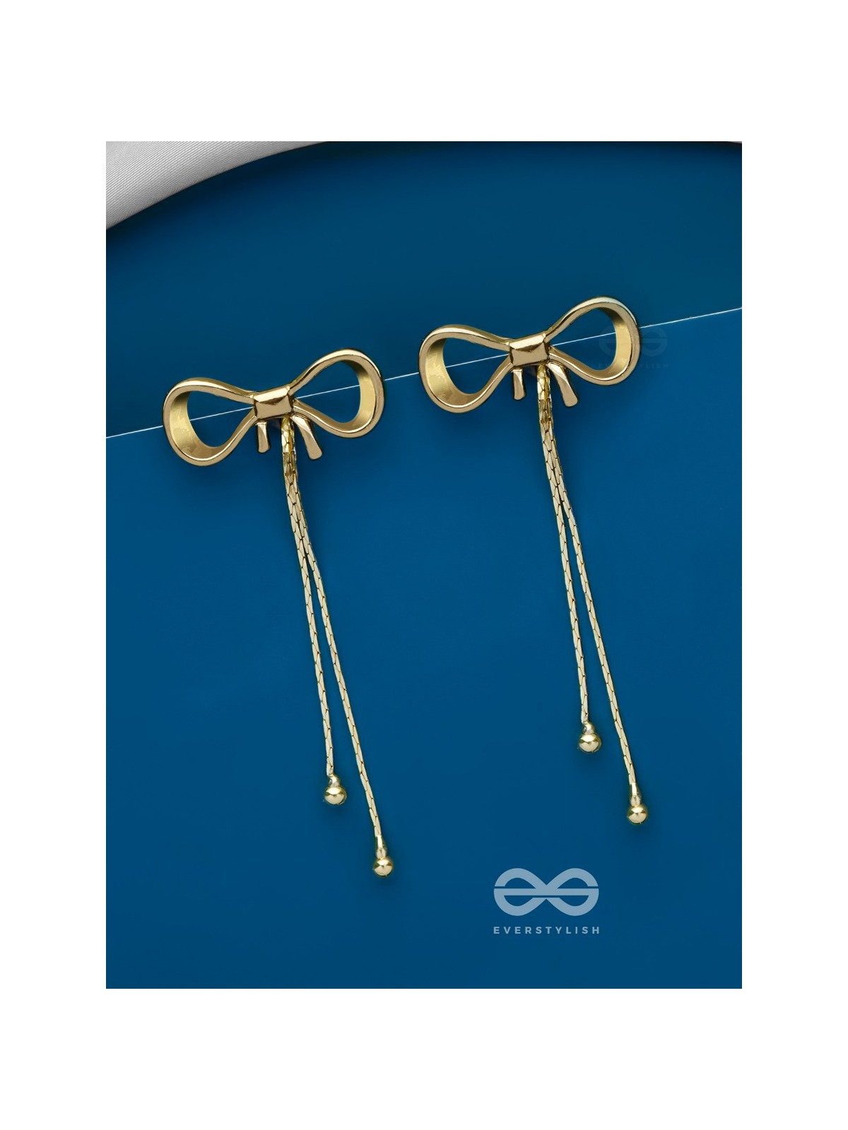THE MYSTICAL BOW - CLASSIC GOLDEN EARRINGS