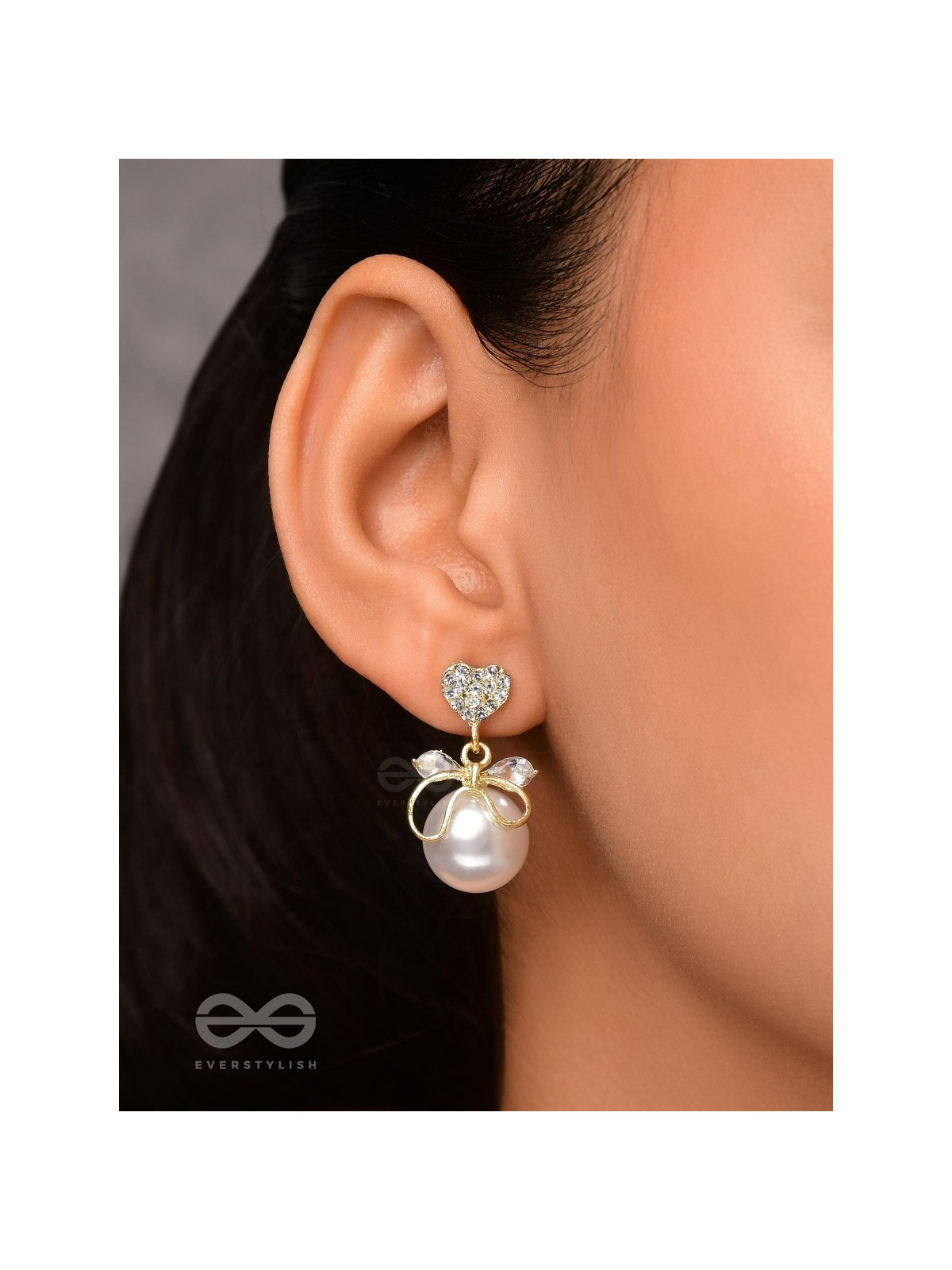 THE LOVEBOW BONANZA - GOLDEN PEARL EARRINGS