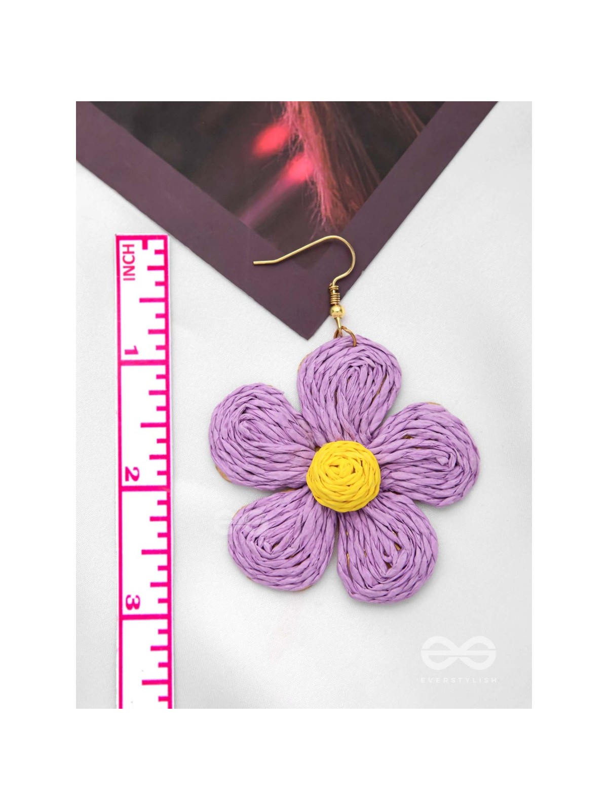 THE FLOWER POWER - STATEMENT WOVEN EARRINGS (LAVENDER)