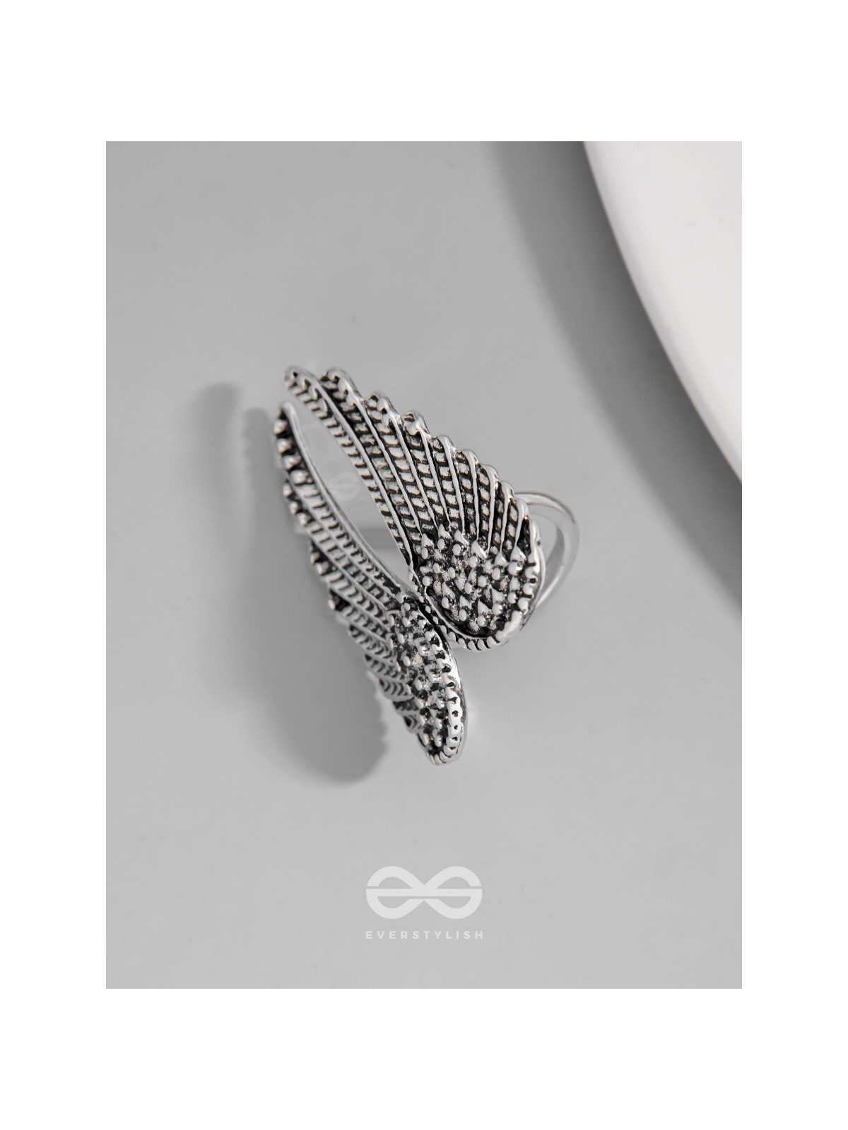 MIDNIGHT RAVEN WING - STATEMENT SILVER RING (ADJUSTABLE)