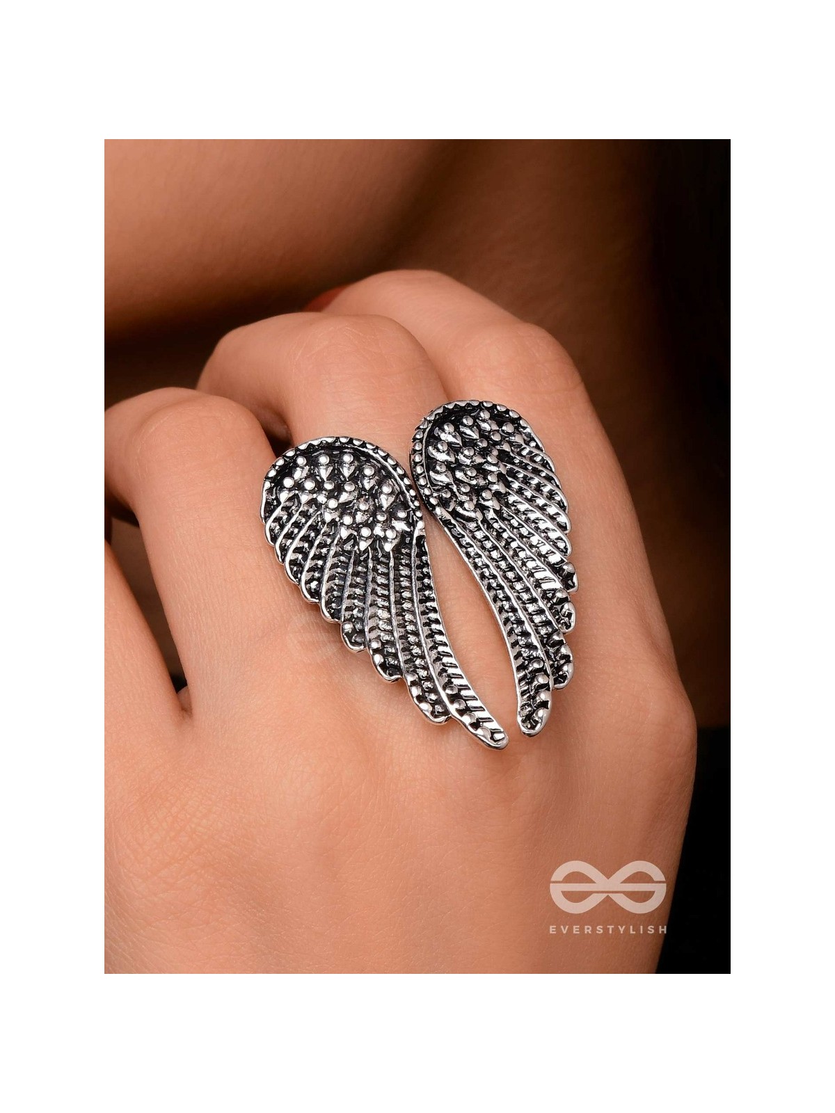 MIDNIGHT RAVEN WING - STATEMENT SILVER RING (ADJUSTABLE)