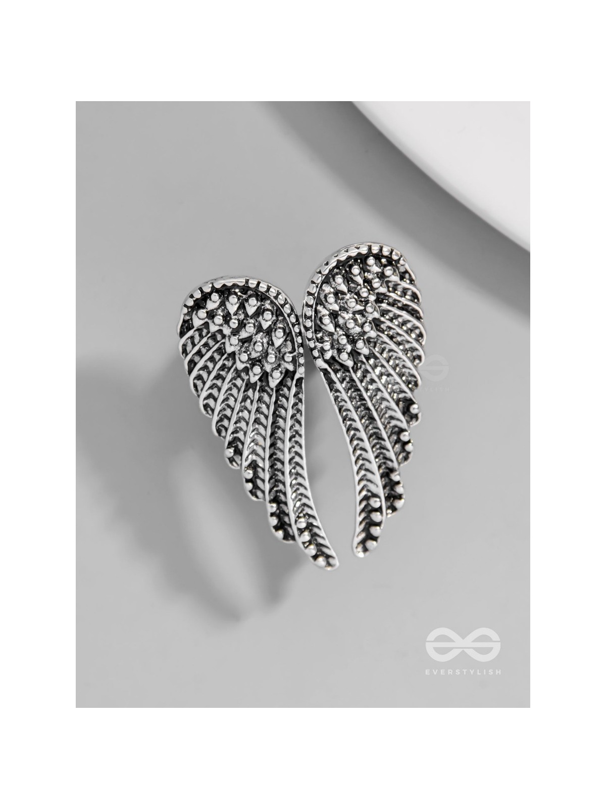 MIDNIGHT RAVEN WING - STATEMENT SILVER RING (ADJUSTABLE)