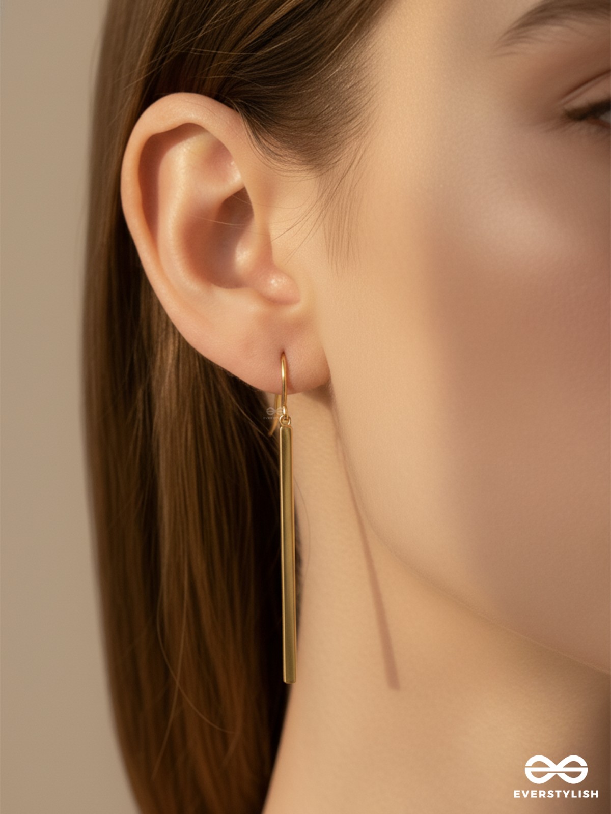 THE LUXURY DIMENSIONS - CLASSIC GOLDEN EARRINGS