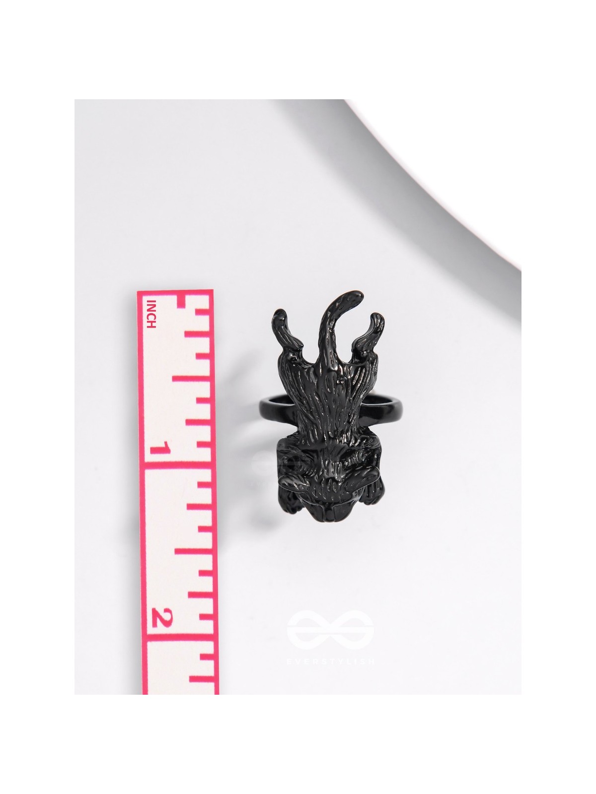 A MAJESTIC PROWL - STATEMENT BLACK RING (ADJUSTABLE)