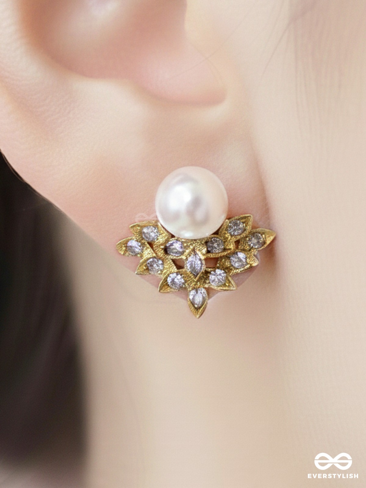 PEARLS IN PARADISE - GOLDEN EMBELLISHED EARRINGS