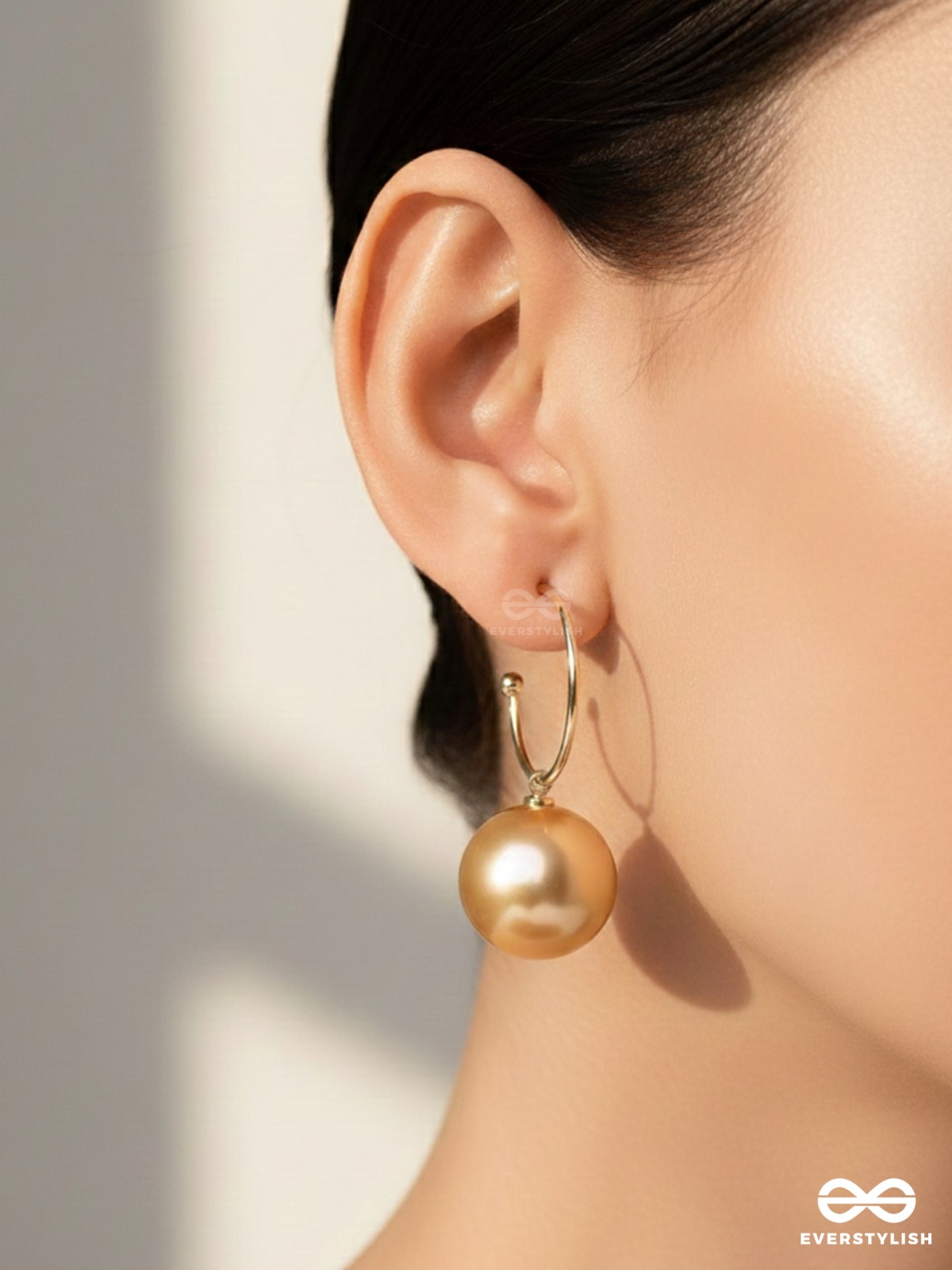 JINGLE BELL RADIANCE - GOLDEN EMBELLISHED PEARL EARRINGS